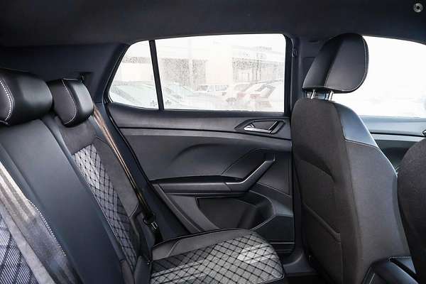 2025 Volkswagen T-Cross 85TSI R-Line D31