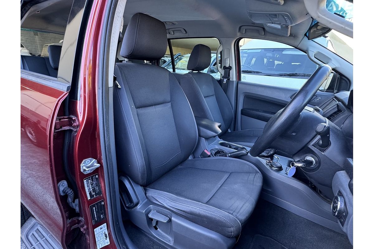 2016 Ford Everest Ambiente UA 3.2L