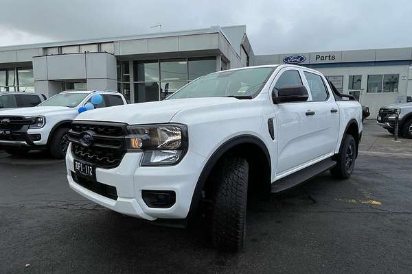 2024 Ford Ranger Black Edition  4X4 2.0L