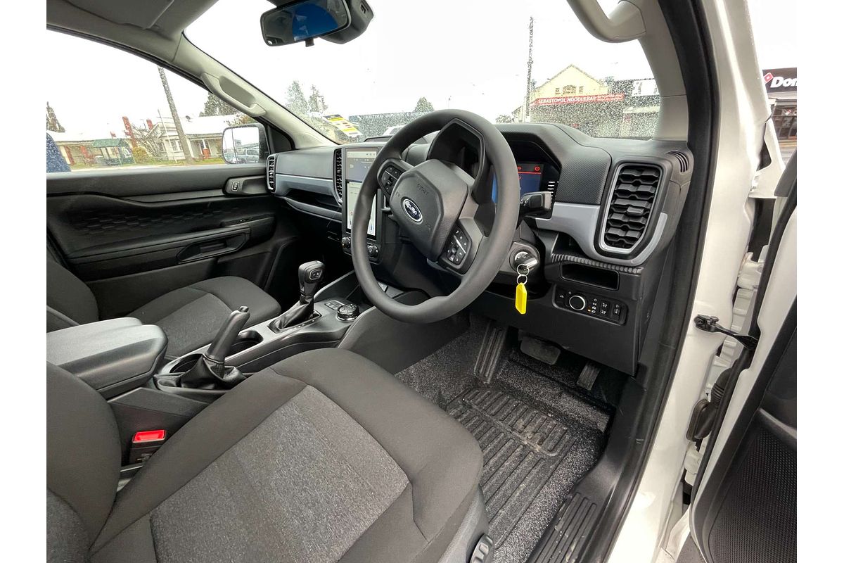2024 Ford Ranger Black Edition  4X4 2.0L