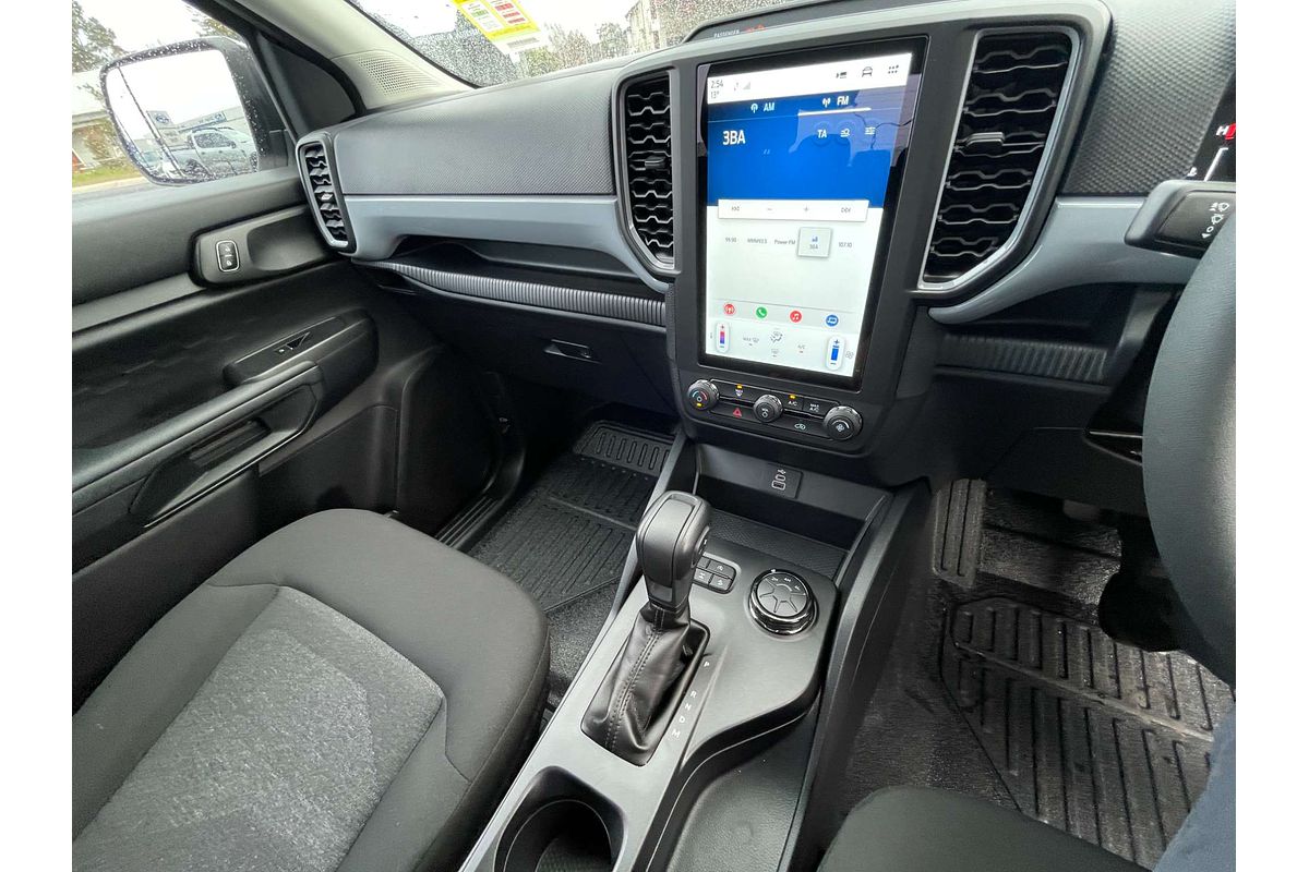 2024 Ford Ranger Black Edition  4X4 2.0L