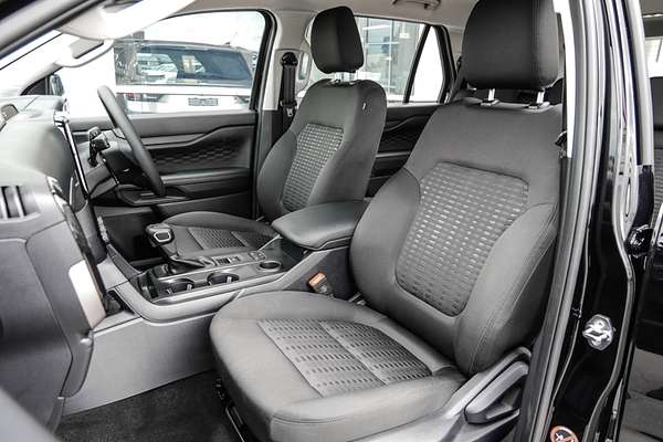 2024 Ford Everest Ambiente 2.0L
