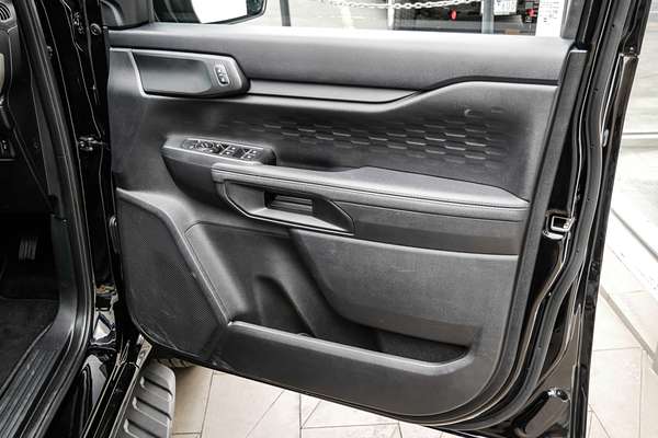 2024 Ford Everest Ambiente 2.0L