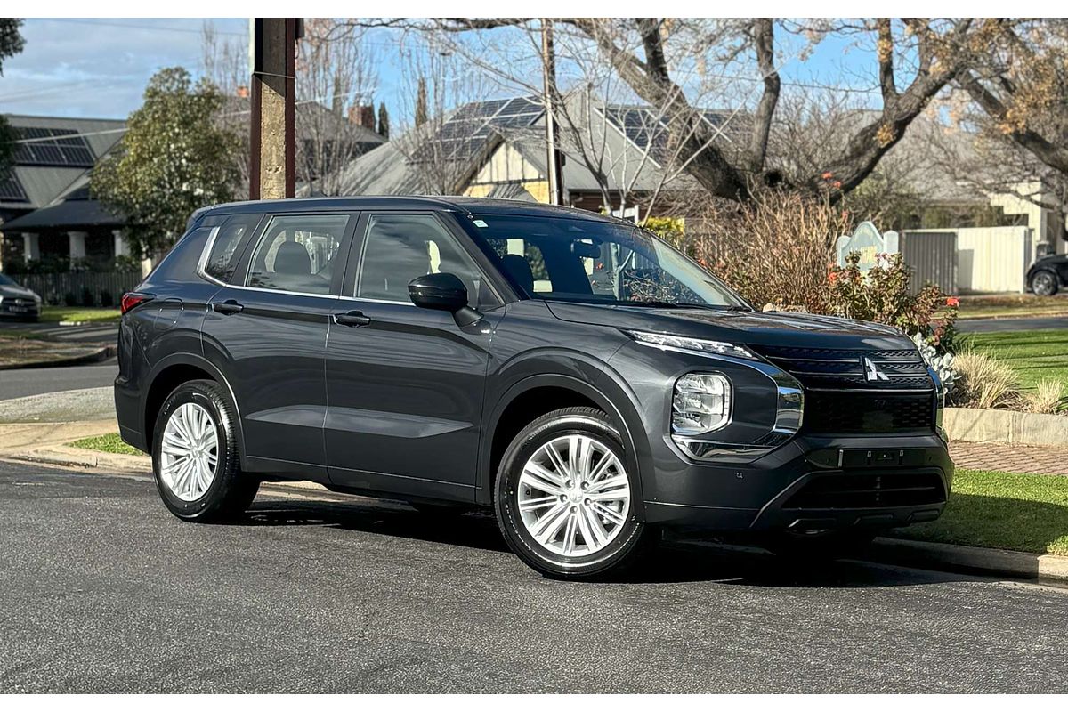 2024 Mitsubishi Outlander ES ZM