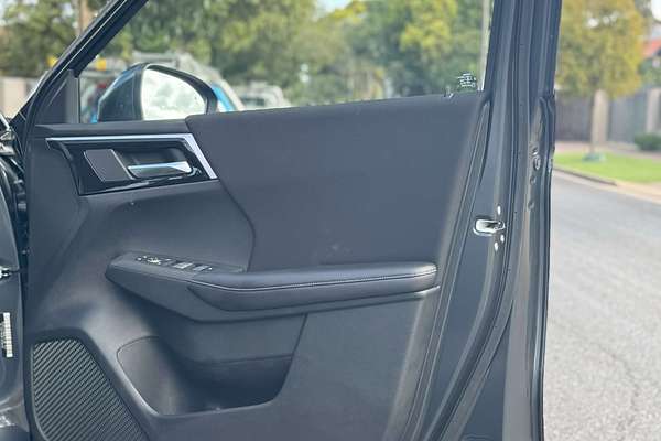 2024 Mitsubishi Outlander ES ZM