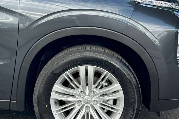 2024 Mitsubishi Outlander ES ZM