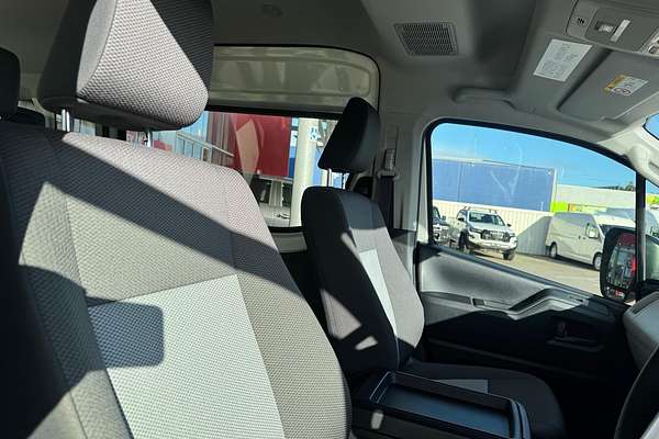2025 Toyota Hiace Commuter GDH322R