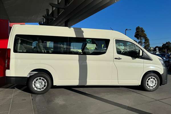 2025 Toyota Hiace Commuter GDH322R