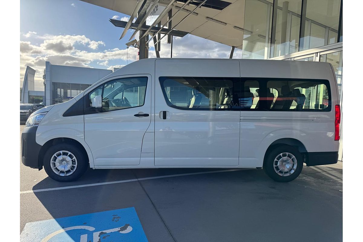 2025 Toyota Hiace Commuter GDH322R