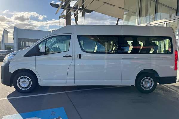 2025 Toyota Hiace Commuter GDH322R