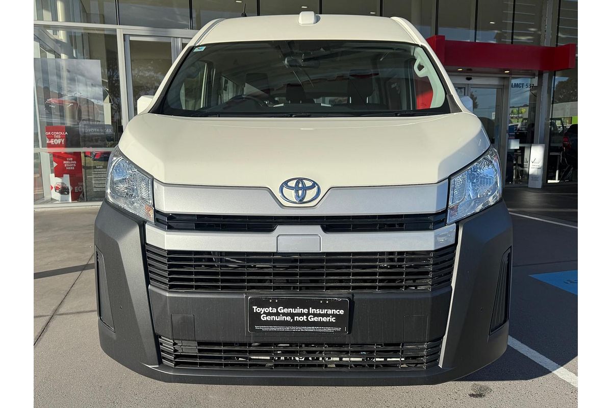 2025 Toyota Hiace Commuter GDH322R