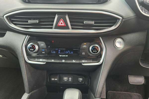 2018 Hyundai Santa Fe Elite DM5 Series II
