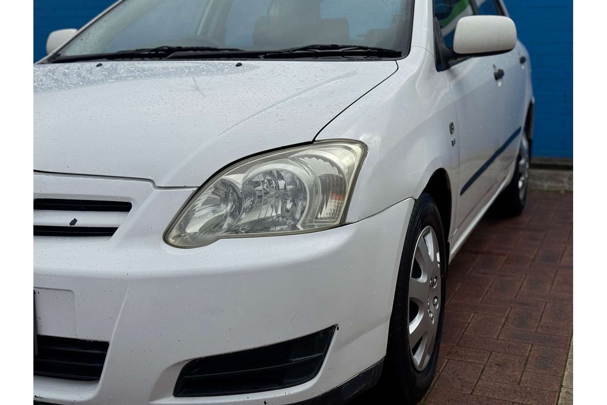 2004 Toyota Corolla Ascent ZZE122R