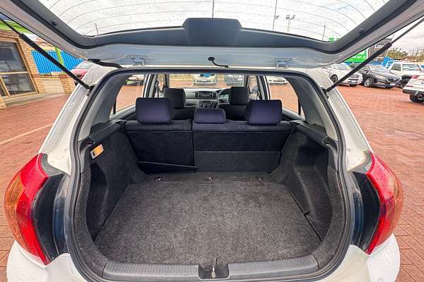 2004 Toyota Corolla Ascent ZZE122R