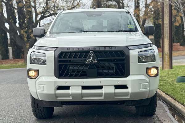 2024 Mitsubishi Triton GLX MV 4X4