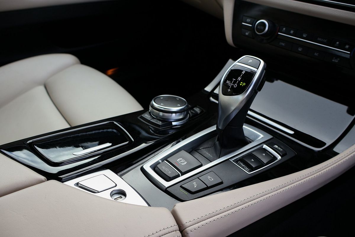2016 BMW 5 Series 528i M Sport F10 LCI