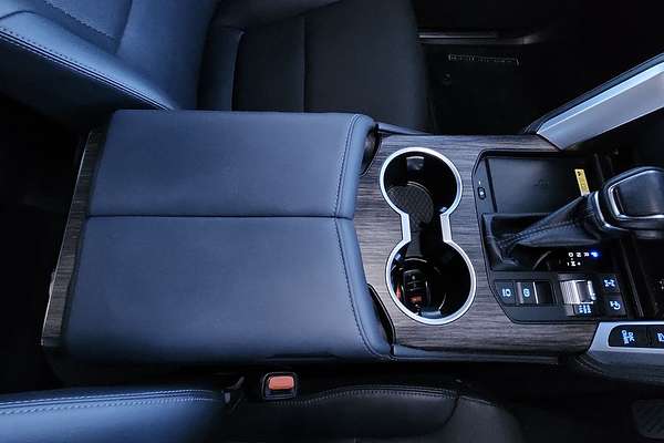 2022 Toyota Landcruiser VX FJA300R