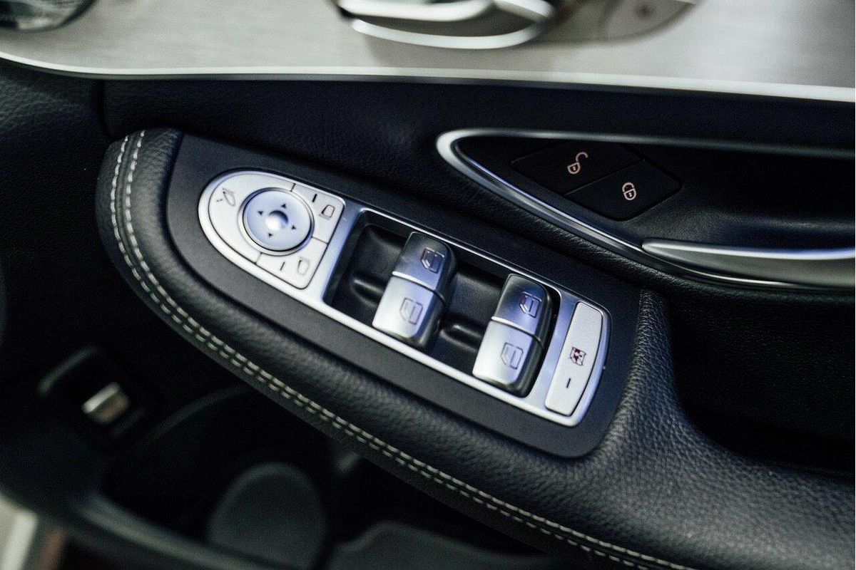 2019 Mercedes-Benz C-Class C200 S205