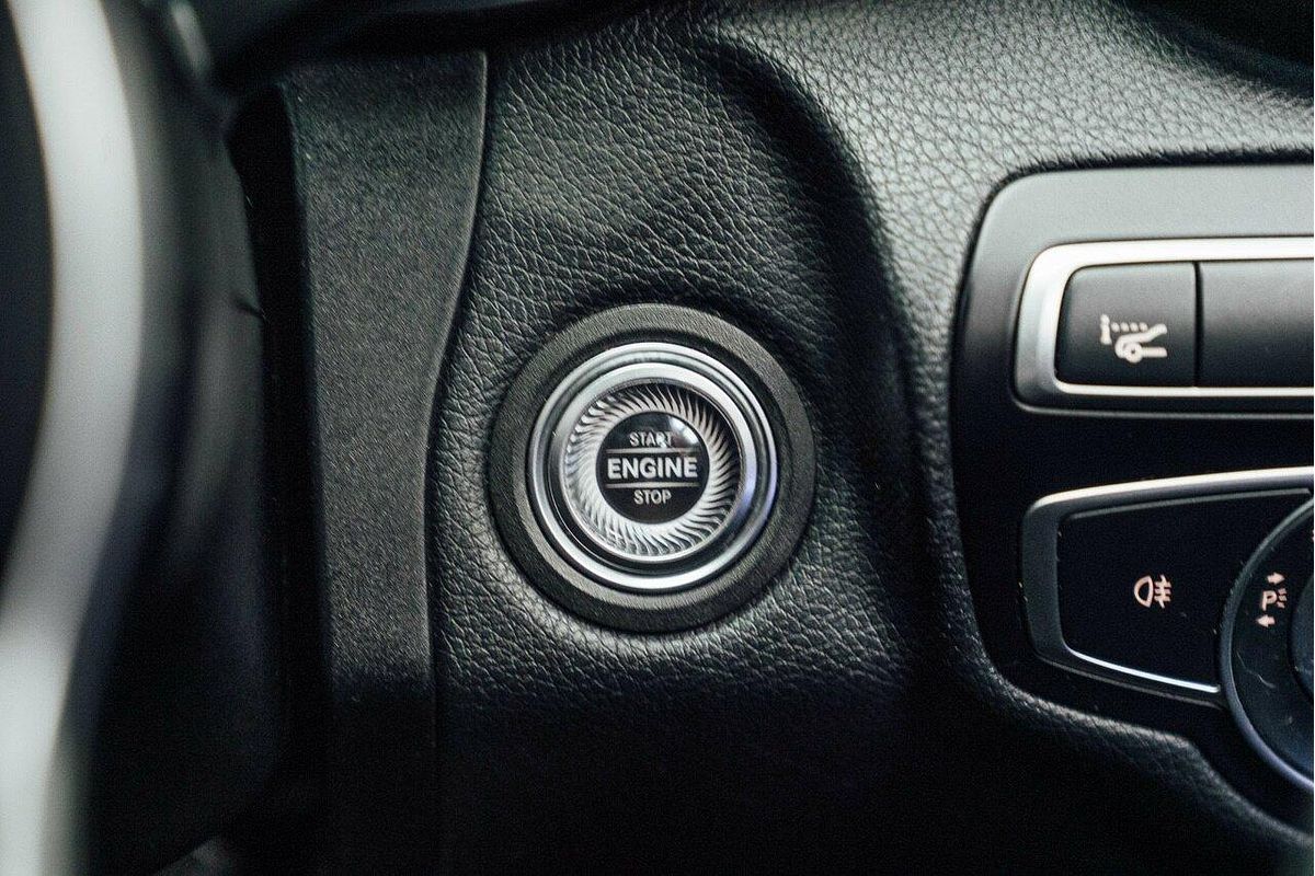 2019 Mercedes-Benz C-Class C200 S205