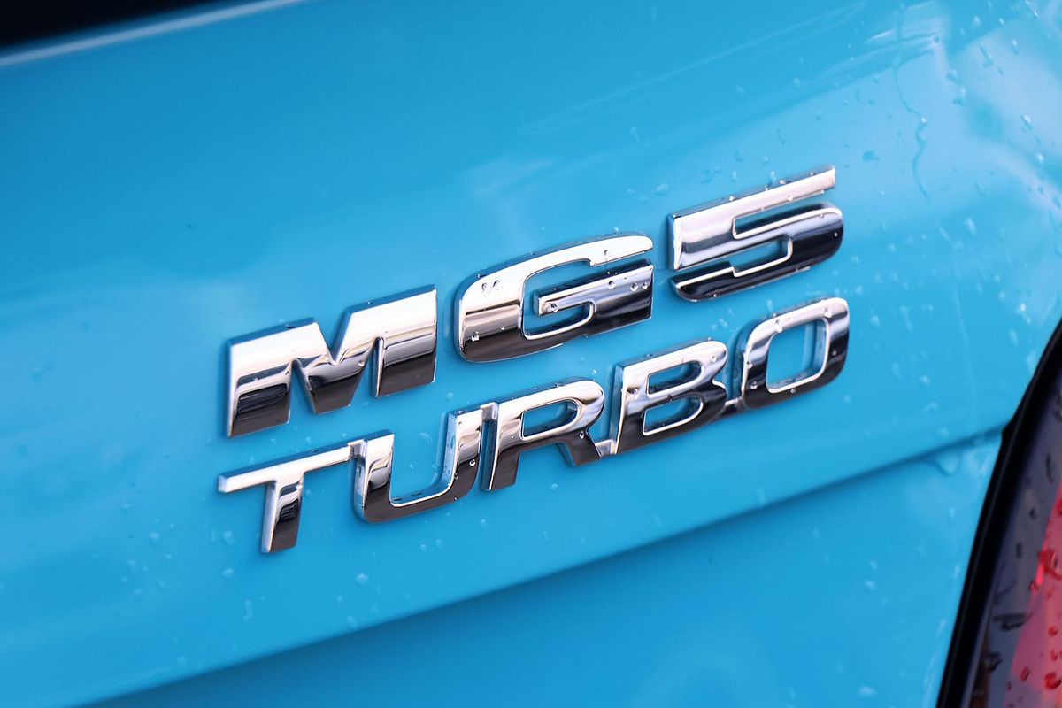 2024 MG MG5 Essence