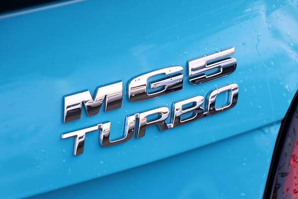 2024 MG MG5 Essence