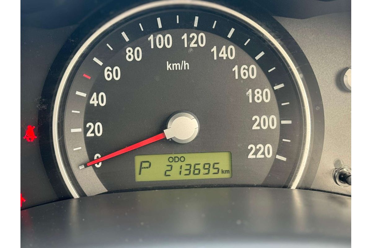 2009 Kia Grand Carnival Platinum VQ