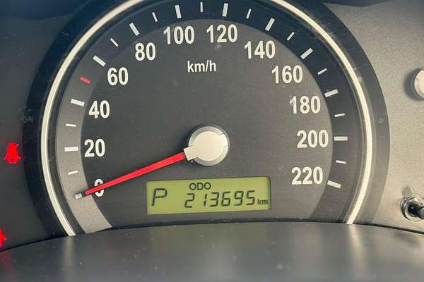 2009 Kia Grand Carnival Platinum VQ