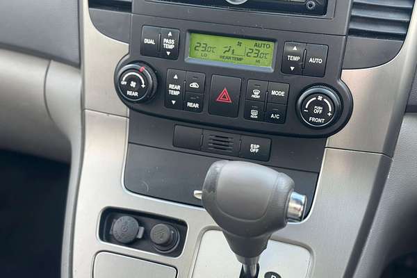 2009 Kia Grand Carnival Platinum VQ