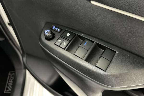 2023 Toyota Yaris SX Hybrid MXPH10R