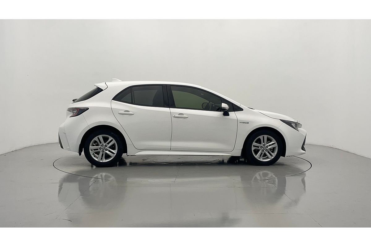 2018 Toyota Corolla SX Hybrid ZWE211R