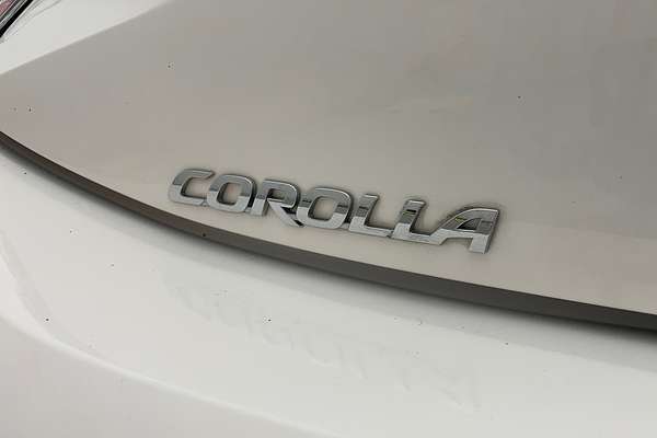 2018 Toyota Corolla SX Hybrid ZWE211R