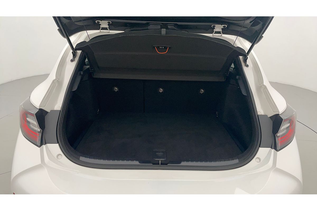 2018 Toyota Corolla SX Hybrid ZWE211R