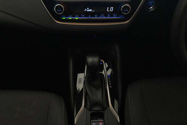 2018 Toyota Corolla SX Hybrid ZWE211R