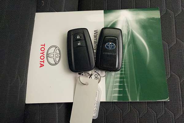 2018 Toyota Corolla SX Hybrid ZWE211R