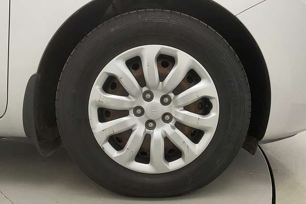 2015 Kia Carnival S YP