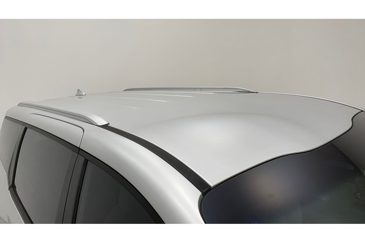 2015 Kia Carnival S YP