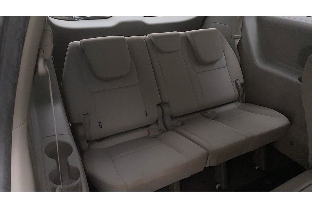 2015 Kia Carnival S YP