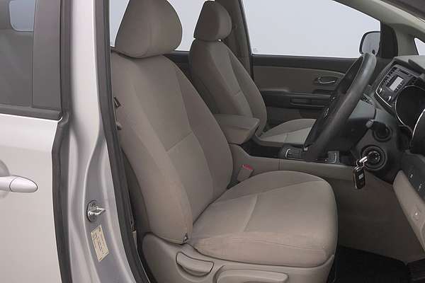 2015 Kia Carnival S YP