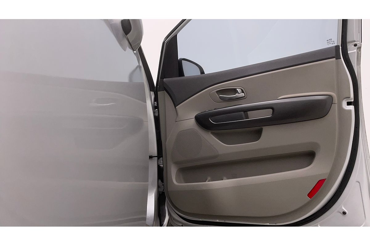 2015 Kia Carnival S YP