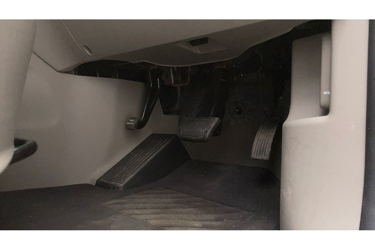 2015 Kia Carnival S YP