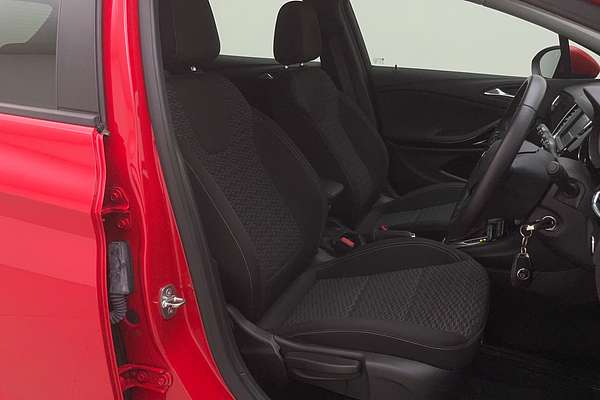 2019 Holden Astra R+ BK