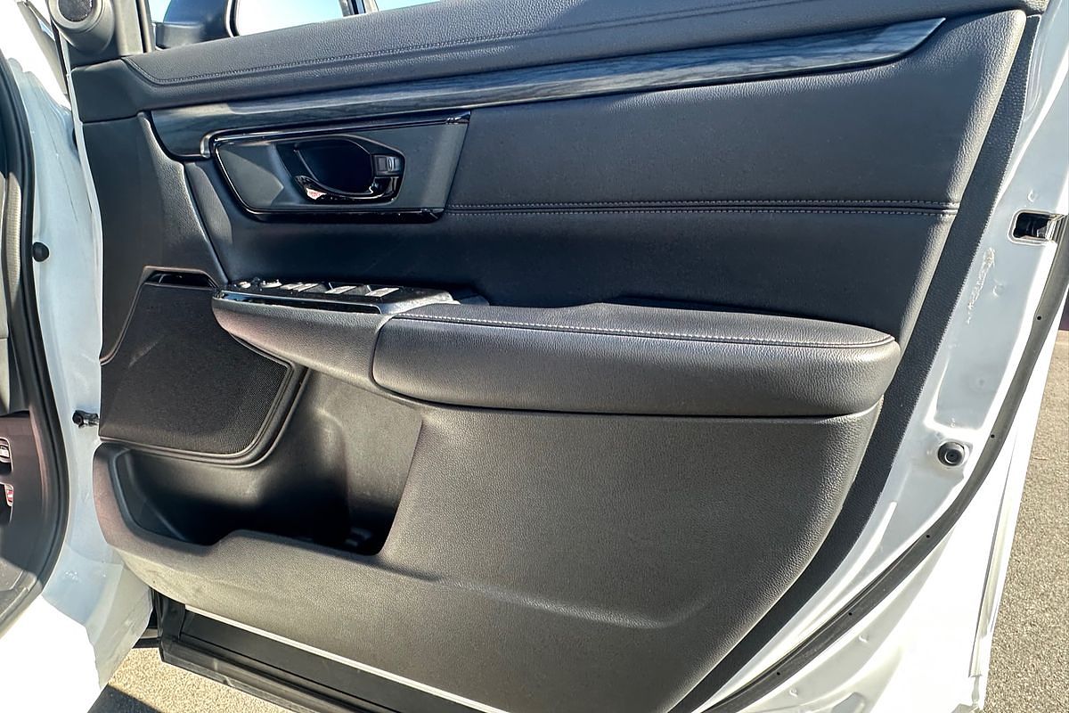 2022 Honda CR-V Black Edition RW