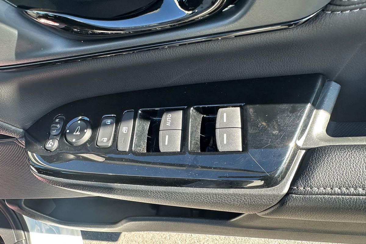 2022 Honda CR-V Black Edition RW