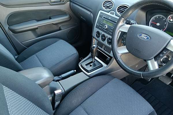 2007 Ford Focus LX LS