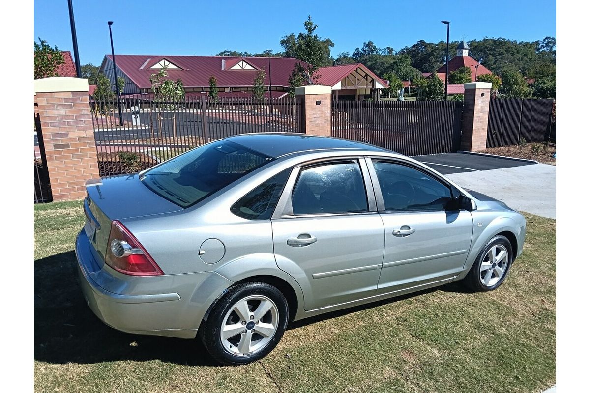 2007 Ford Focus LX LS