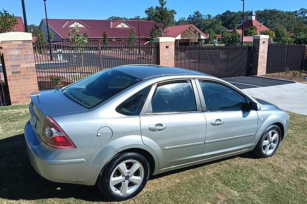 2007 Ford Focus LX LS
