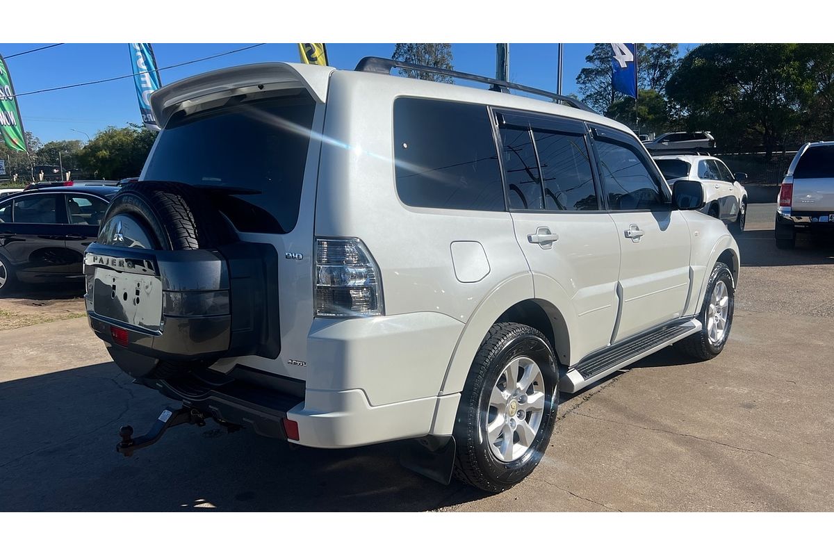 2012 Mitsubishi Pajero ACTiV NW