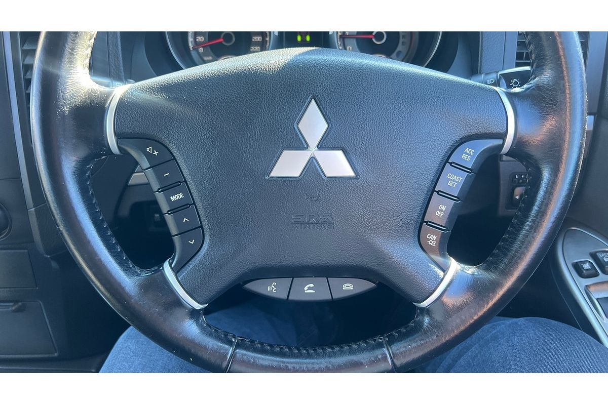 2012 Mitsubishi Pajero ACTiV NW