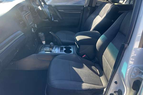 2012 Mitsubishi Pajero ACTiV NW