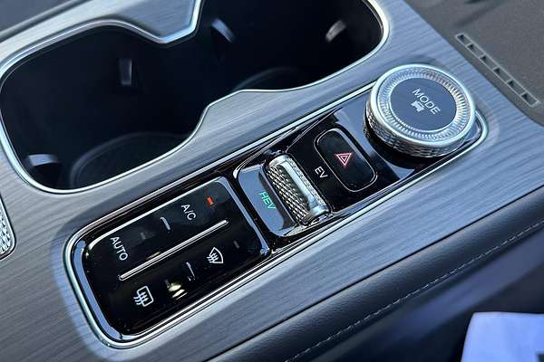 2025 Chery Tiggo 8 Super Hybrid Ultimate T31